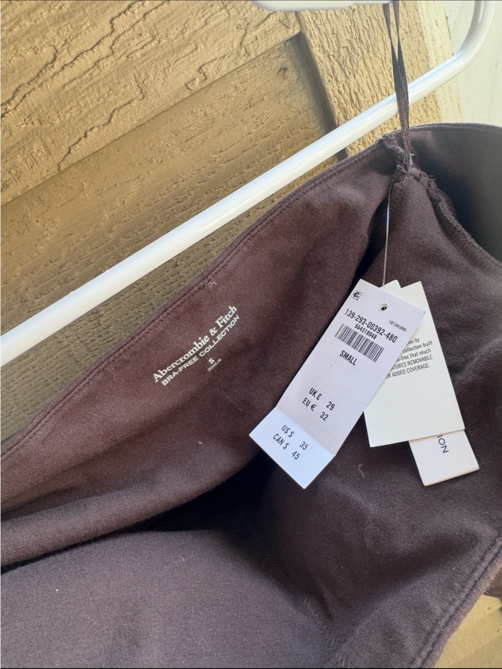 Abercrombie & Fitch - Bra-Free Off-The-Shoulder Long-Sleeve Top - Picture 3 of 4